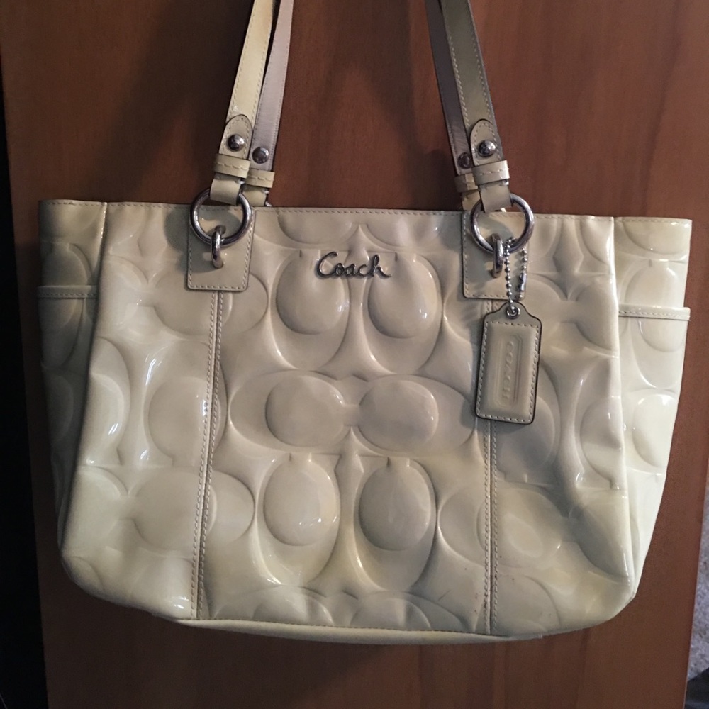 Handbag NEVER used